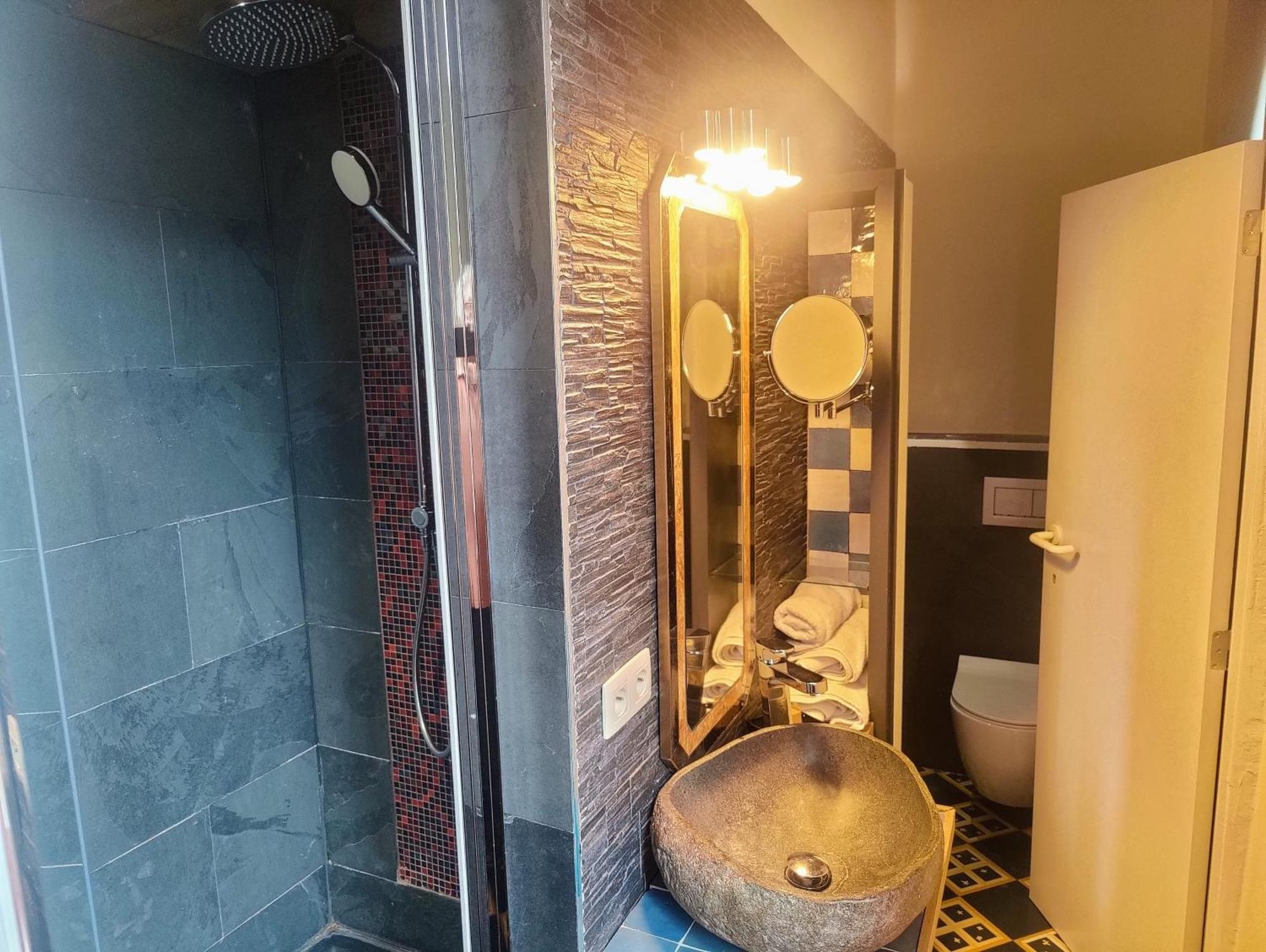 Kolmojen Hotell Sint-Truiden Eksteriør bilde