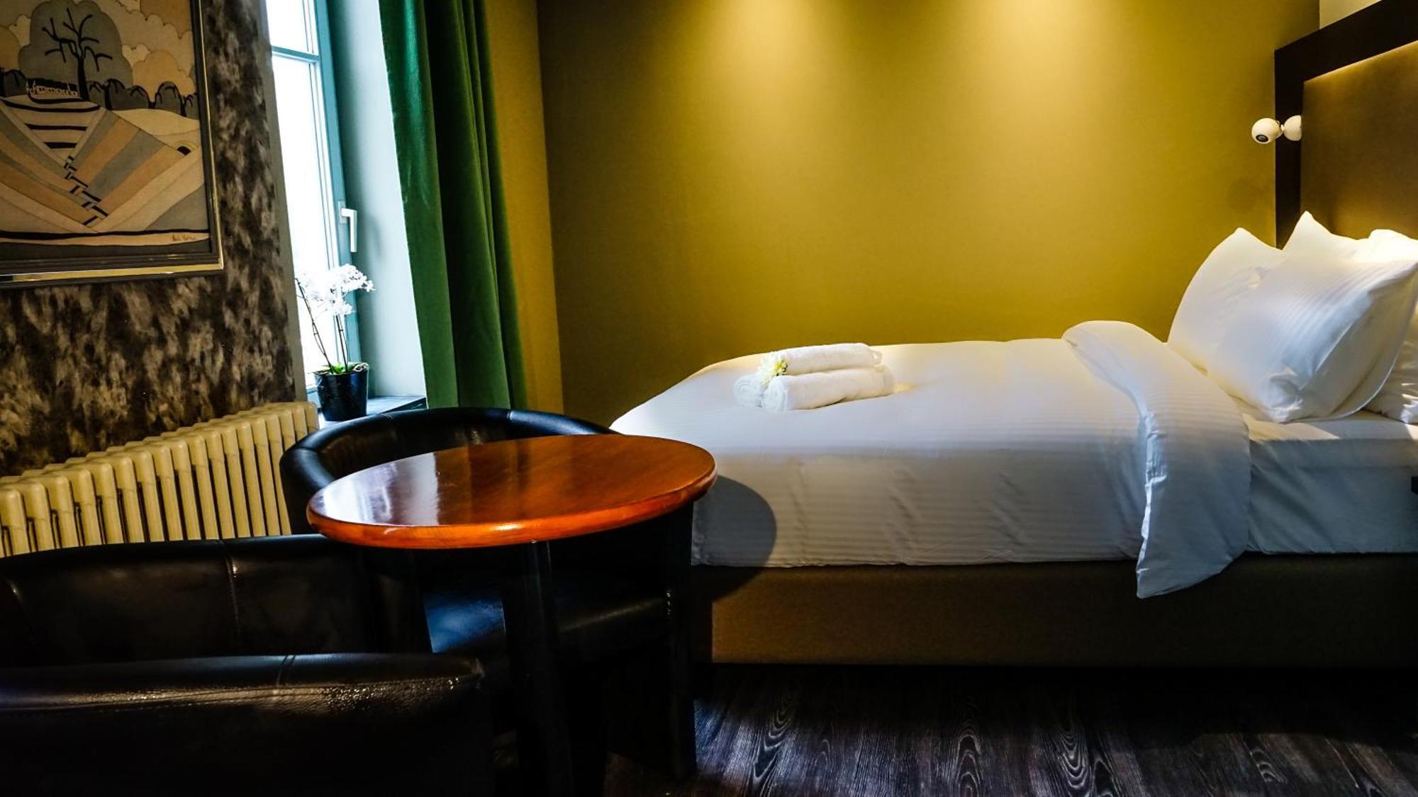 Kolmojen Hotell Sint-Truiden Eksteriør bilde